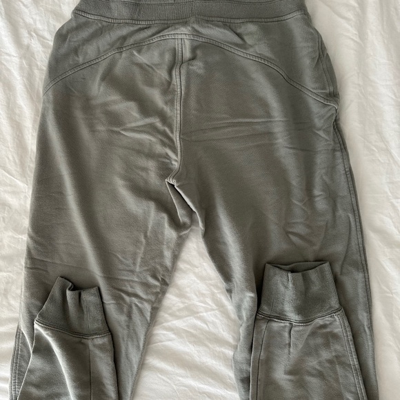 Athleta balance joggers - Picture 2 of 3